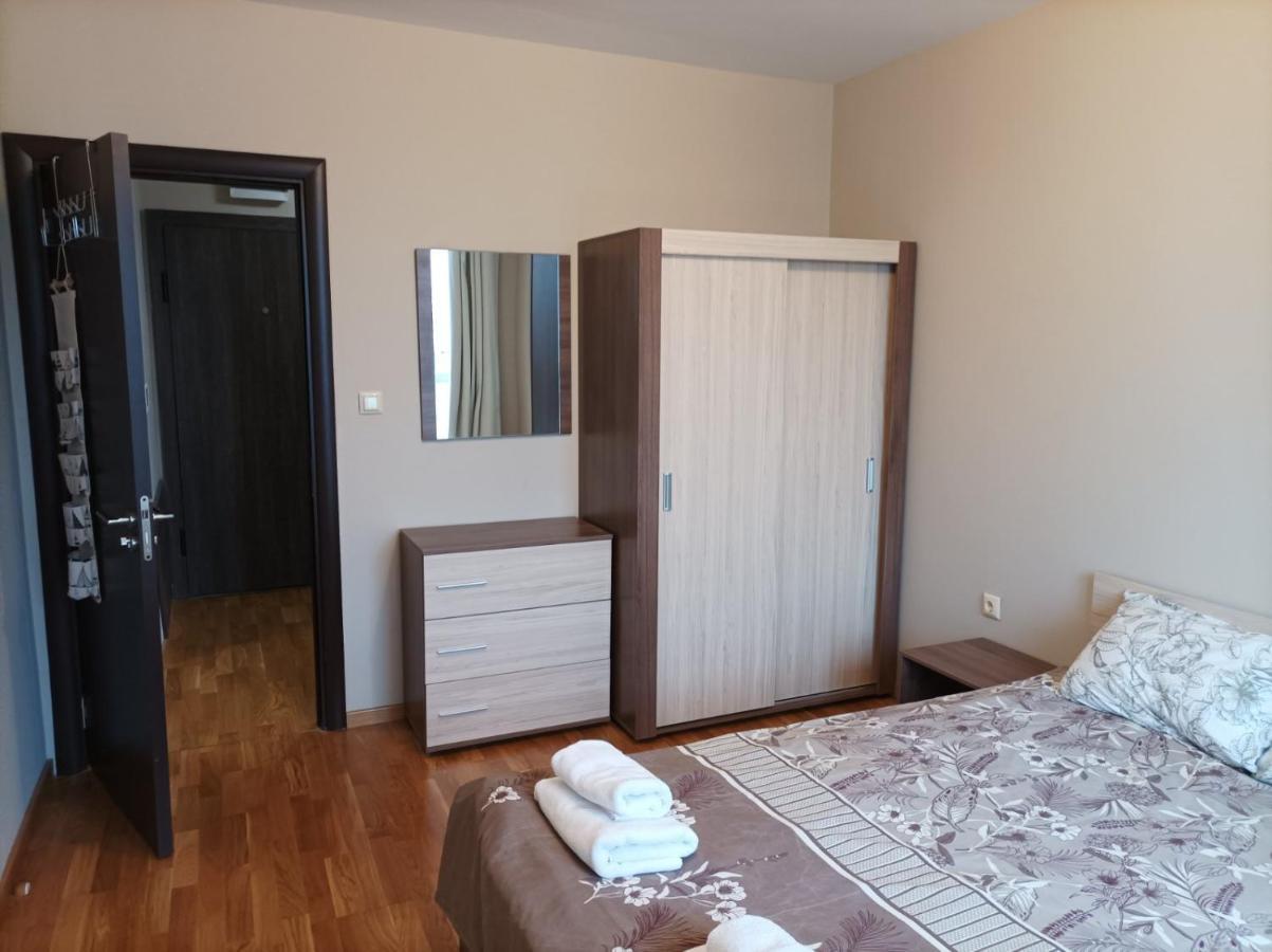 Апартамент Two Bedroom 46- Trakia 54 а *